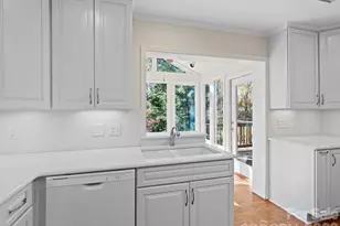 2111 Sagamore Rd, Charlotte, NC 28209 - Photo 9