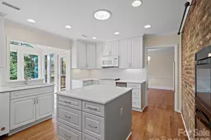 2111 Sagamore Rd, Charlotte, NC 28209 - Photo 7