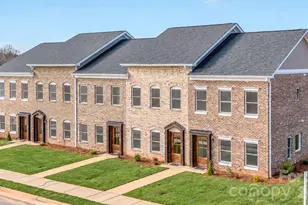 2117 24th Street Ln, Hickory, NC 28602 - Photo 3