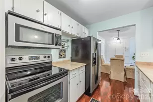 1323 Queens Rd, Charlotte, NC 28207 - Photo 9