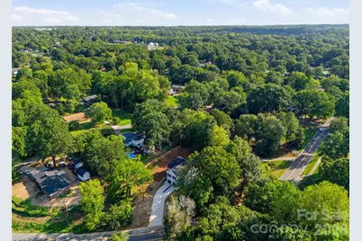 605 Coulwood Drive, Charlotte, NC 28214 - Photo 37
