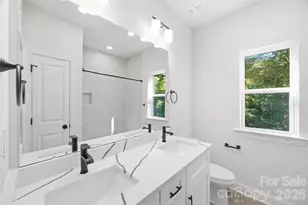 605 Coulwood Dr, Charlotte, NC 28214 - Photo 19