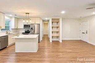 4701 Aspen Ct, Charlotte, NC 28210 - Photo 3