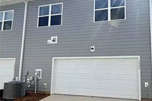5826 Strathmore Ct, Charlotte, NC 28215 - Photo 37