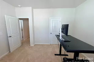 5826 Strathmore Ct, Charlotte, NC 28215 - Photo 29