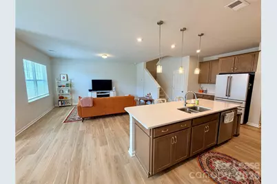 5826 Strathmore Court, Charlotte, NC 28215 - Photo 5