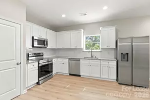 1023 N Ransom St, Gastonia, NC 28052 - Photo 3