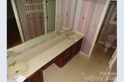 10 Governors Drive, Hendersonville, NC 28791 - Photo 11