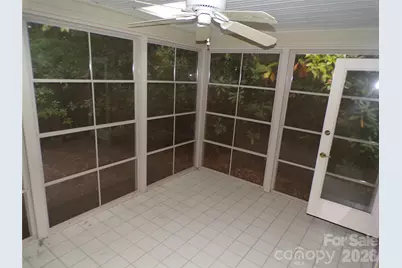 10 Governors Drive, Hendersonville, NC 28791 - Photo 17