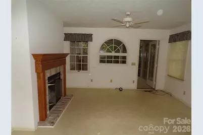 10 Governors Drive, Hendersonville, NC 28791 - Photo 15