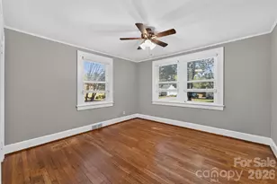 1829 3rd St NE, Hickory, NC 28601 - Photo 11