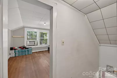 1829 3rd Street NE, Hickory, NC 28601 - Photo 33