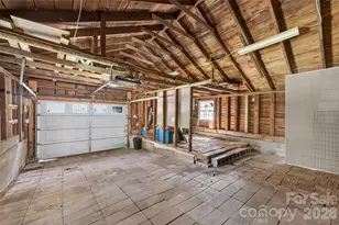 1829 3rd St NE, Hickory, NC 28601 - Photo 43