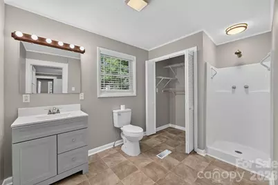 1829 3rd Street NE, Hickory, NC 28601 - Photo 17
