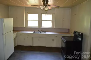 247 N Main St, Troutman, NC 28166 - Photo 5