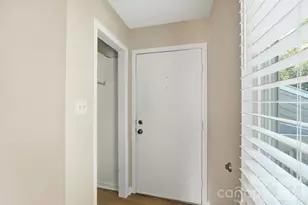 6132 Heath Ridge Ct, Charlotte, NC 28210 - Photo 3