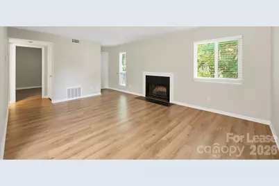 6132 Heath Ridge Court, Charlotte, NC 28210 - Photo 5