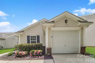 3626 Charterhall Ln, Charlotte, NC 28215 - Photo 1