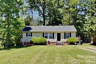 2208 Shalimar Drive, Charlotte, NC 28216 - Photo 1