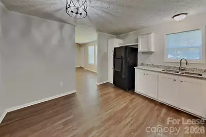 2208 Shalimar Drive, Charlotte, NC 28216 - Photo 3