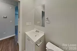 2208 Shalimar Dr, Charlotte, NC 28216 - Photo 5