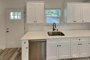 8019 Pleasant Grove Rd, Charlotte, NC 28216 - Photo 5