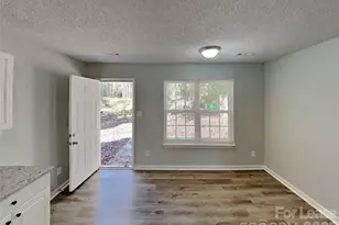 5419 Howard St, Charlotte, NC 28269 - Photo 7