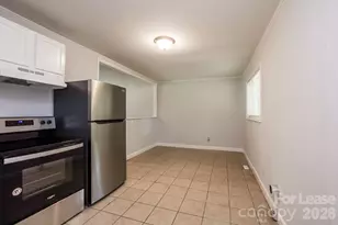 301 Edgegreen Dr, Charlotte, NC 28217 - Photo 3