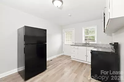 300 Jones Street, Zebulon, NC 27597 - Photo 5