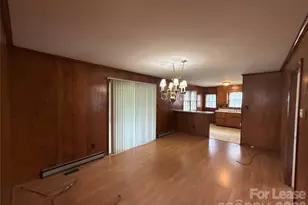 1024 Mt Kisco Dr, Charlotte, NC 28213 - Photo 5