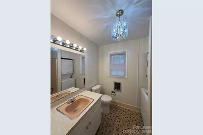 1024 Mt Kisco Drive, Charlotte, NC 28213 - Photo 13