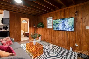 12 20 28 36 Collins Mountain Dr, Asheville, NC 28804 - Photo 17