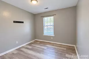 1302 Eagles Landing Dr, Charlotte, NC 28214 - Photo 13