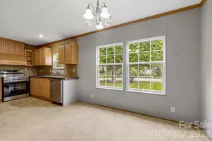 242 Flat Creek Rd, Black Mountain, NC 28711 - Photo 7