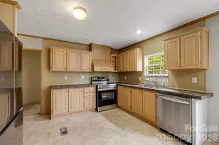 242 Flat Creek Rd, Black Mountain, NC 28711 - Photo 11