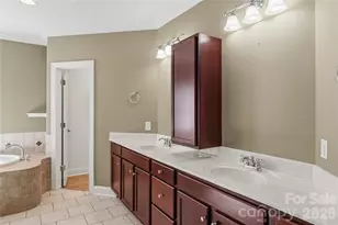 1391 Somerset Cove Dr, Winston Salem, NC 27103 - Photo 25