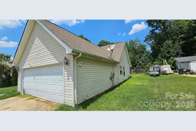 2660 Stagbuck Drive, Gastonia, NC 28052 - Photo 3