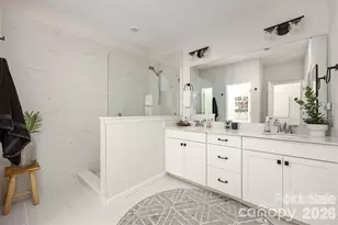 8108 Merryvale Ln, Charlotte, NC 28214 - Photo 33