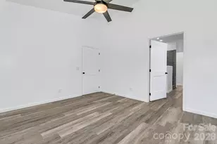 135 Bald Eagle Dr, Hendersonville, NC 28792 - Photo 23