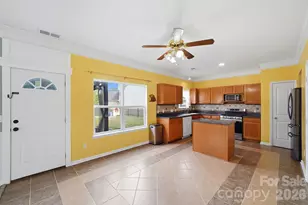 16342 Hayfield Rd, Charlotte, NC 28213 - Photo 7