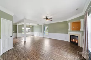 16342 Hayfield Rd, Charlotte, NC 28213 - Photo 5