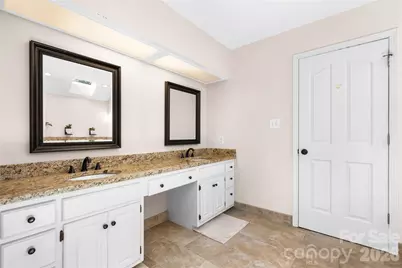 925 38th Avenue NE, Hickory, NC 28601 - Photo 25