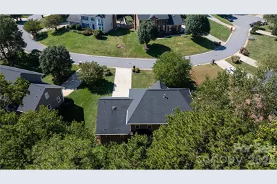 925 38th Avenue NE, Hickory, NC 28601 - Photo 47