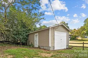 911 Carolina Ave, Albemarle, NC 28001 - Photo 5