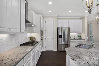 17511 Austins Creek Drive, Charlotte, NC 28278 - Photo 19