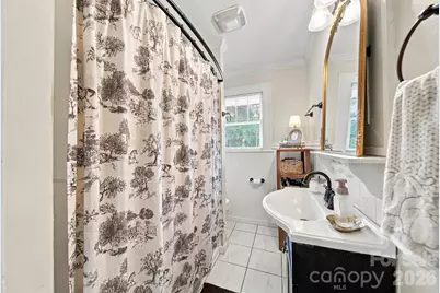 1339 5th Street NE, Hickory, NC 28601 - Photo 17