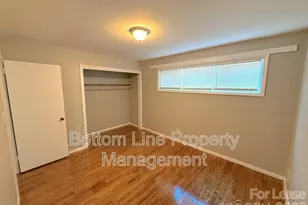 561 Blendwood Dr, Charlotte, NC 28215 - Photo 7
