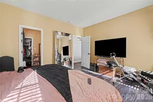 8030 Shiny Meadow Dr, Charlotte, NC 28215 - Photo 21