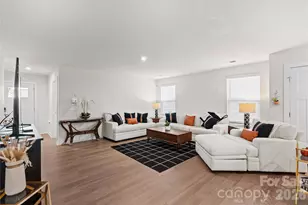 4208 Jones Crk Ln, Charlotte, NC 28215 - Photo 7