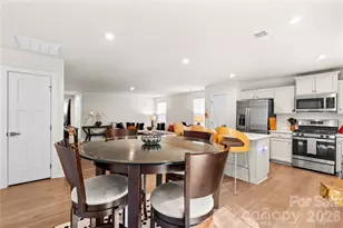 4208 Jones Crk Ln, Charlotte, NC 28215 - Photo 13
